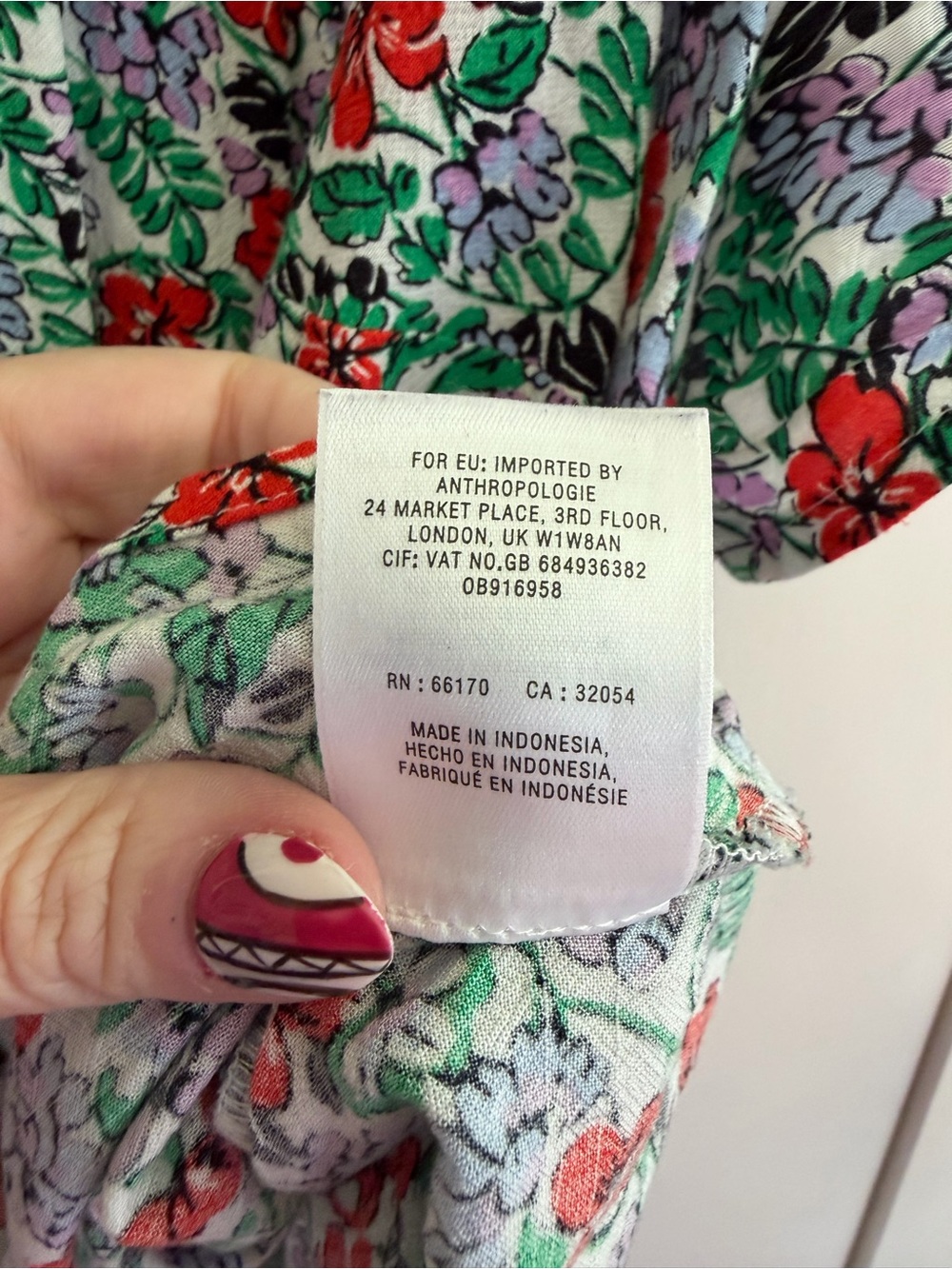 Maeve Floral Button-Front Short Sleeve Top - Red & Green Floral - Picture 4 of 4